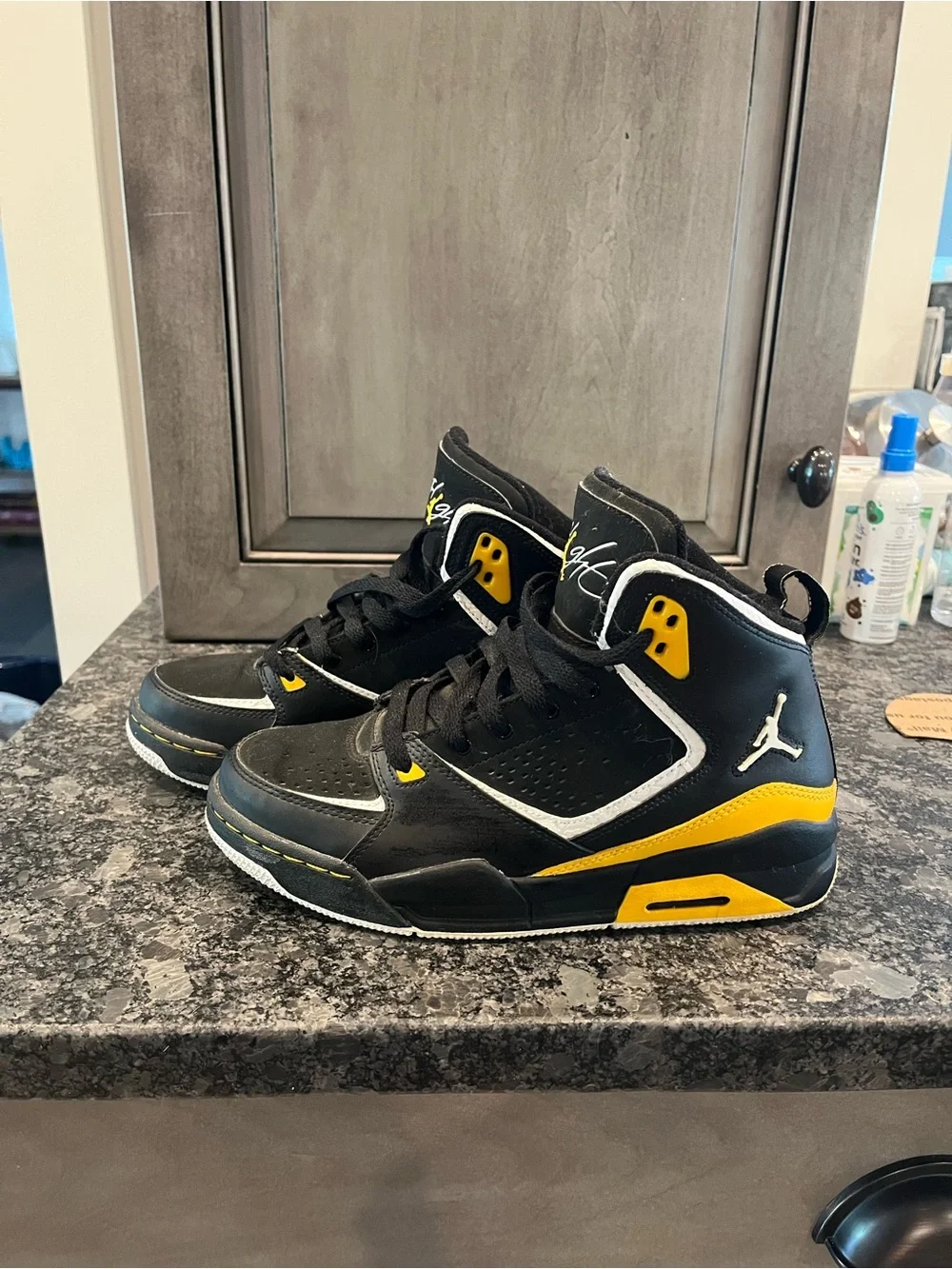 Jordan Flights Kids Black and Yellow High-Top Sneakers Size 5.5 youth